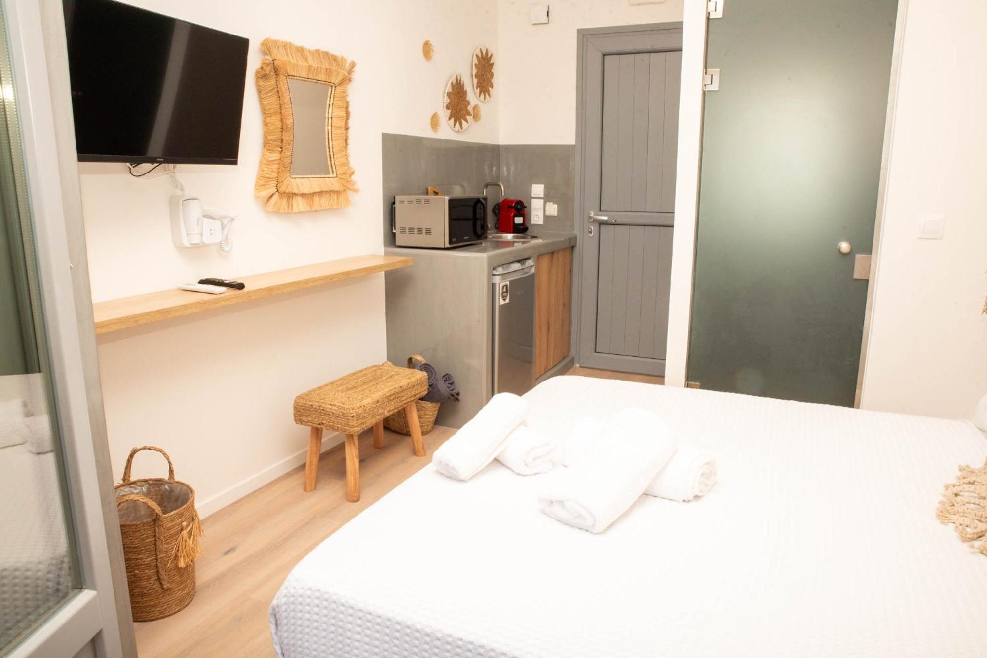 Aidani Luxurious Rooms Vóthon 객실 사진